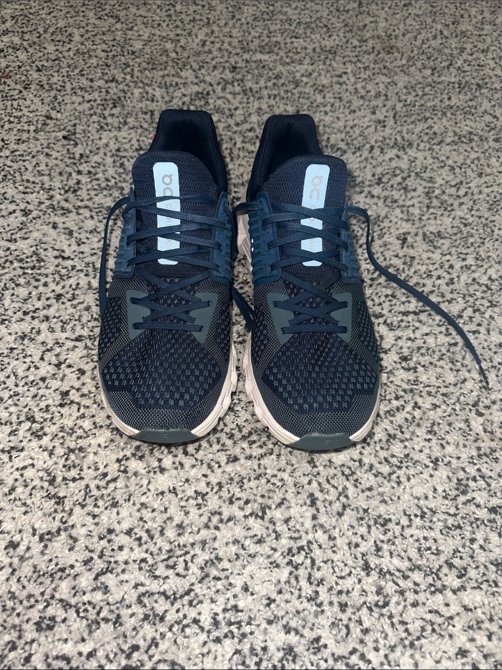 On Running Men’s Navy and Light Blue Athletic Running Shoes SIZE10,5